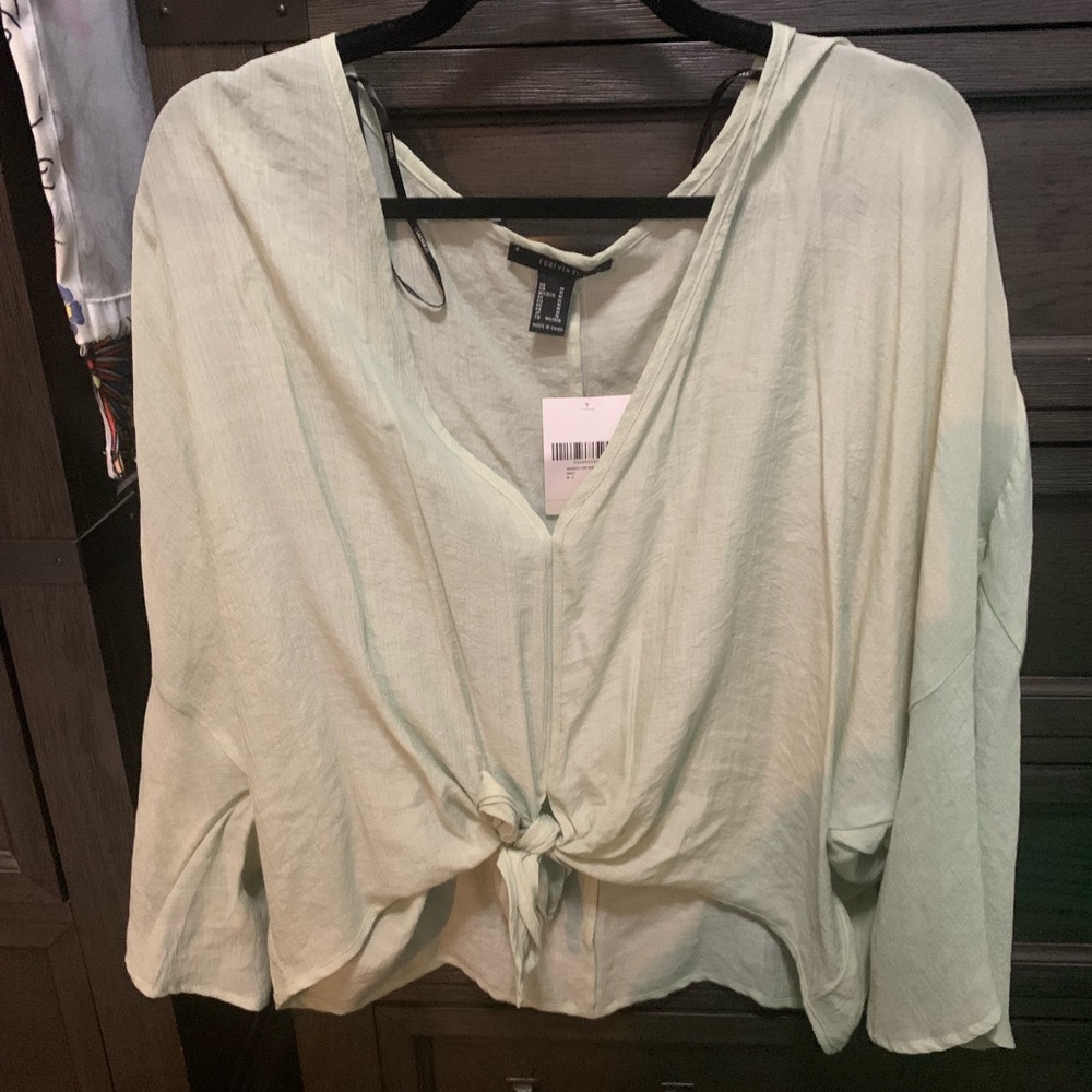 Light Green Tie-Front Women's Top - Casual V-Neck